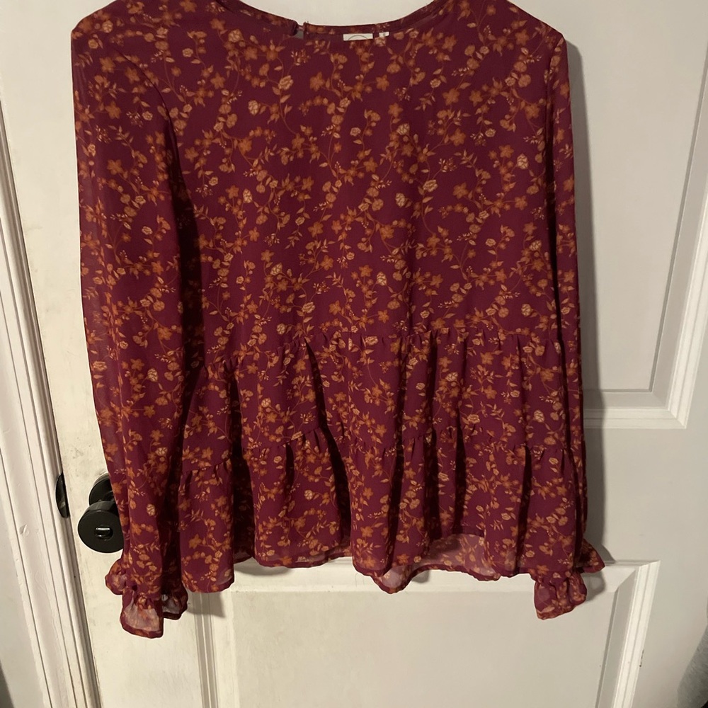 Blouse with flowers